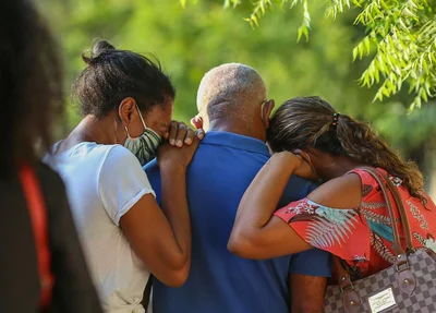 Familiares da vítima