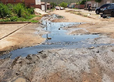 Avenida Nossa Vitória, no conjunto Pedro Balzi