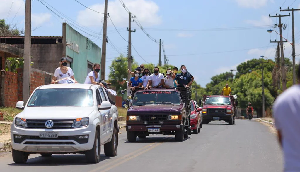 Carreata de Fábio Abreu pela zona norte de Teresina