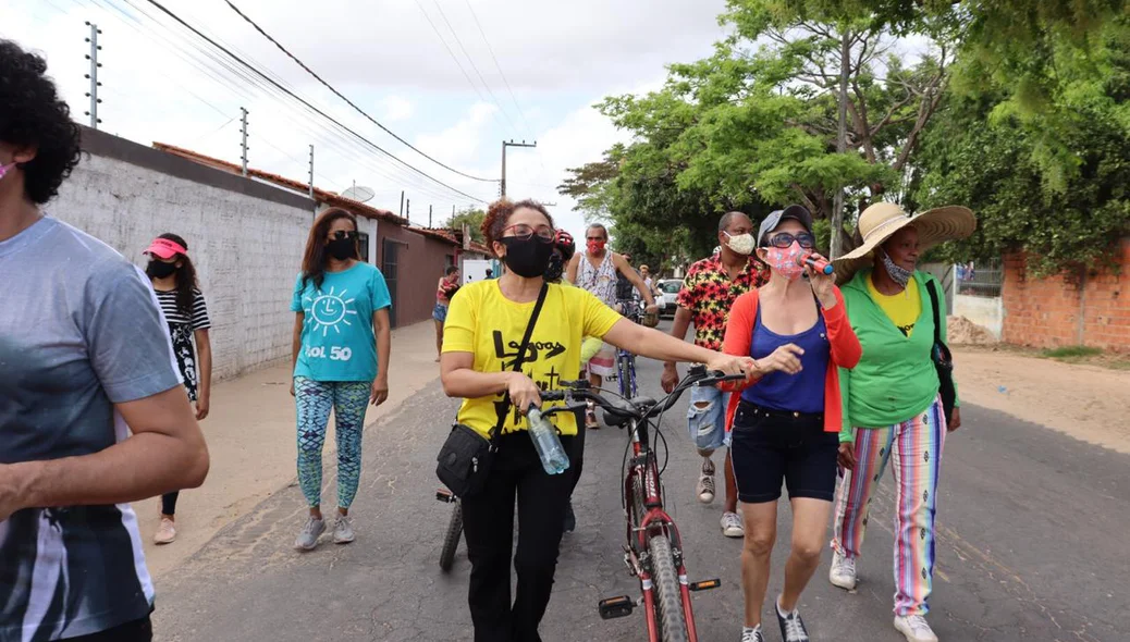Lucineide Barros em bicicletaço do PSOL