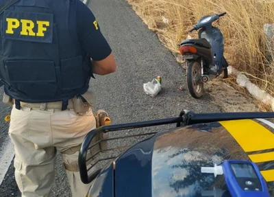 Motocicleta foi apreendida pela PRF em Valença do Piauí