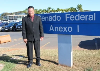 Prefeito de Currais, Raimundo Santos