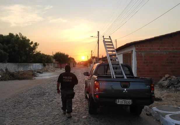 Polícia Federal cumpre mandados de busca e apreensão em Parnaíba