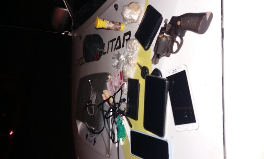 Objetos encontrados com o trio