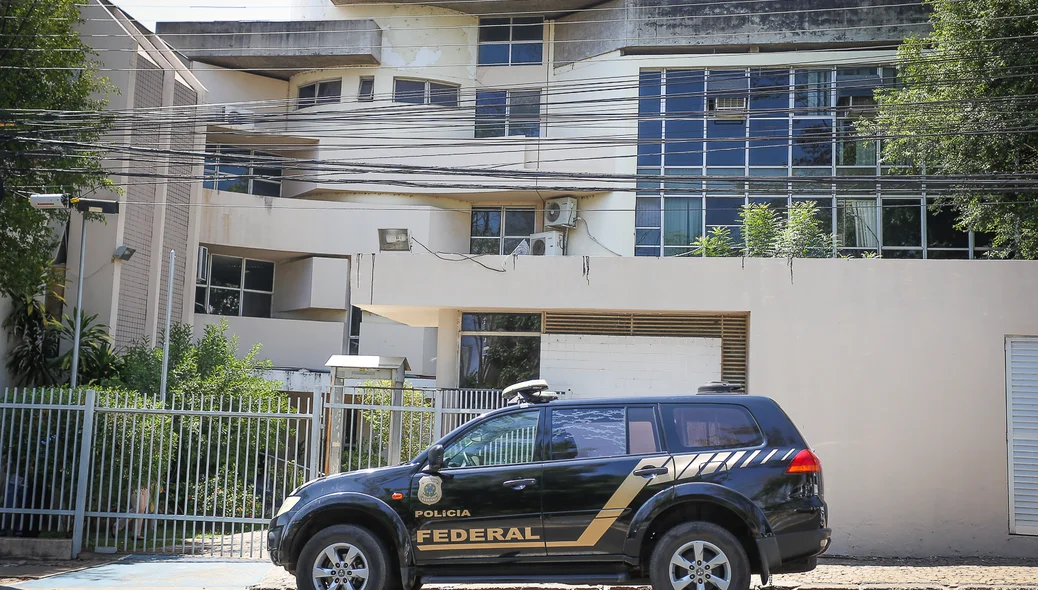 Polícia federal na sede do TRE-PI em Teresina 