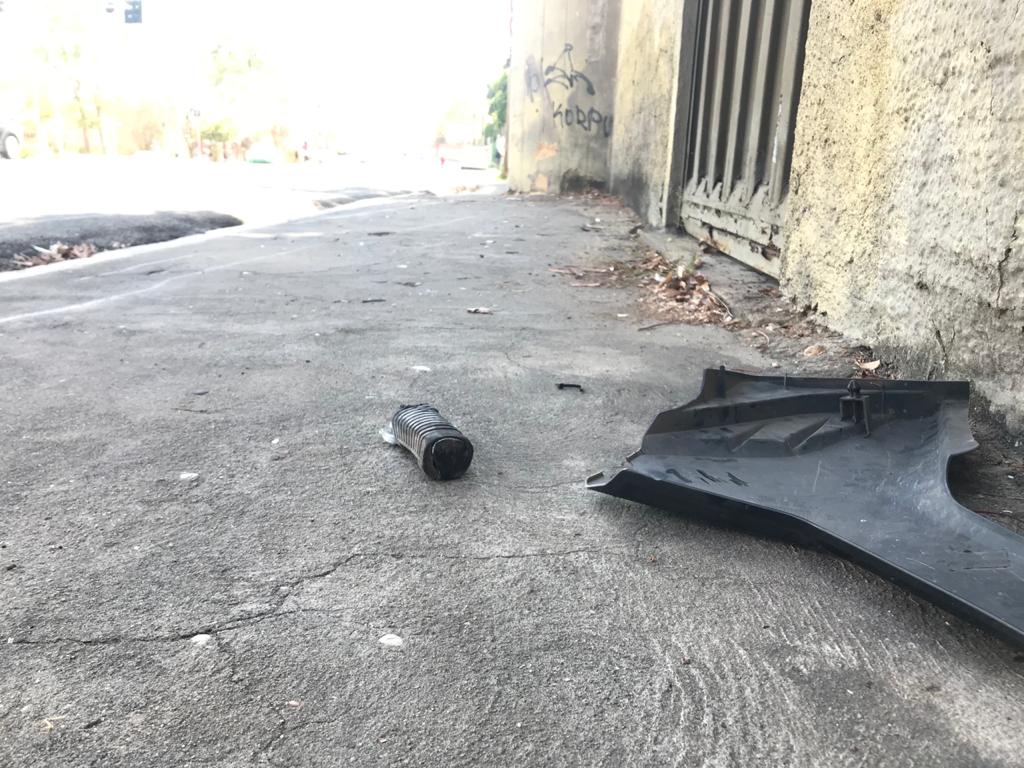 Destroços da motocicleta