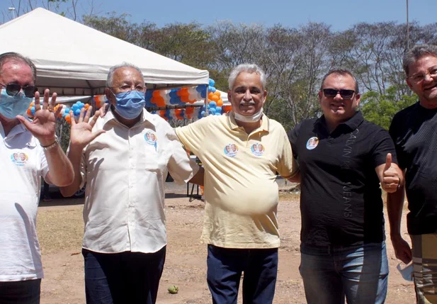 Dr. Pessoa e Robert Rios ao lado de João Henrique Sousa e Wilson Martins