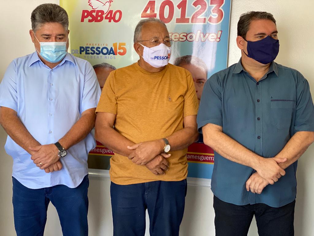 João Mádison ao lado de Dr. Pessoa e James Guerra