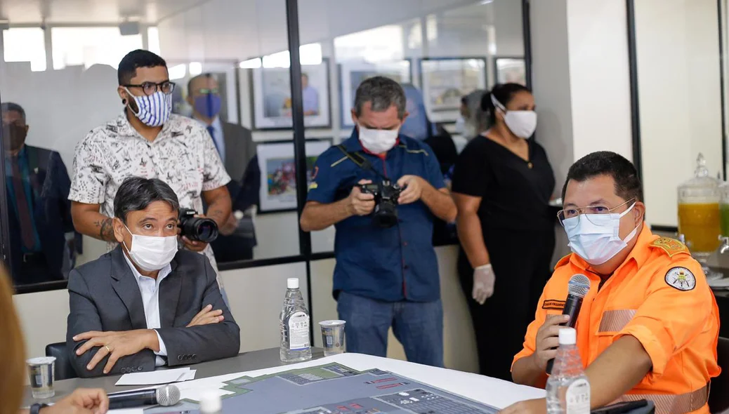 Reunião entre Wellington Dias, representantes do Corpo de Bombeiros e da Ceasa