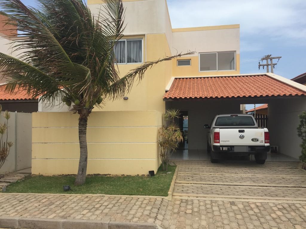 Casa no condomínio Atlantic Village