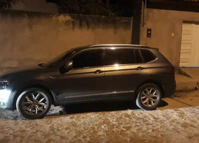 Polícia Militar recupera veículo de luxo roubado no bairro Horto