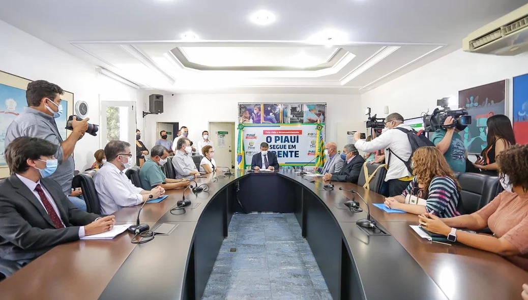 Wellington Dias anuncia cartão de crédito para servidores