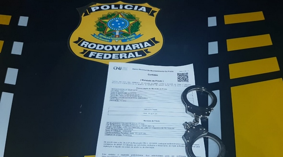 Mandado de prisão cumprido pela PRF-PI