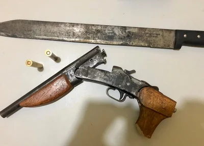 Arma branca e arma de fogo apreendidas em Guadalupe