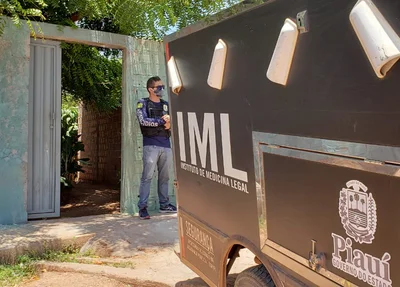 Carro do IML