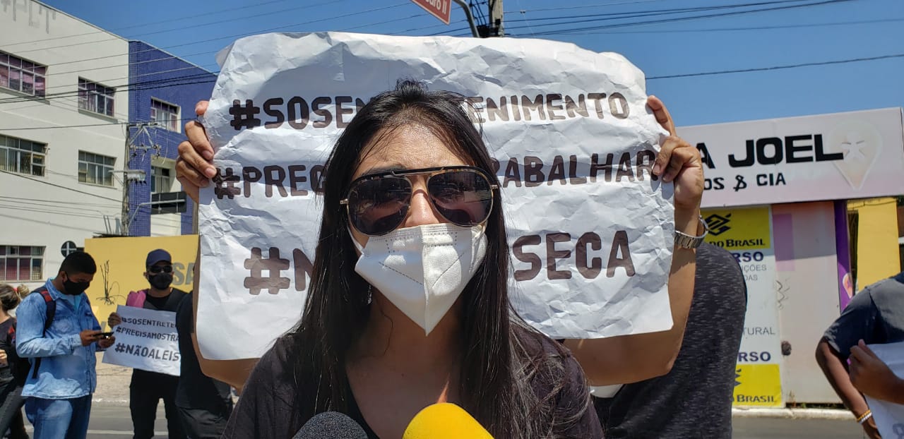 Japa cantora esteve presente na manifestação