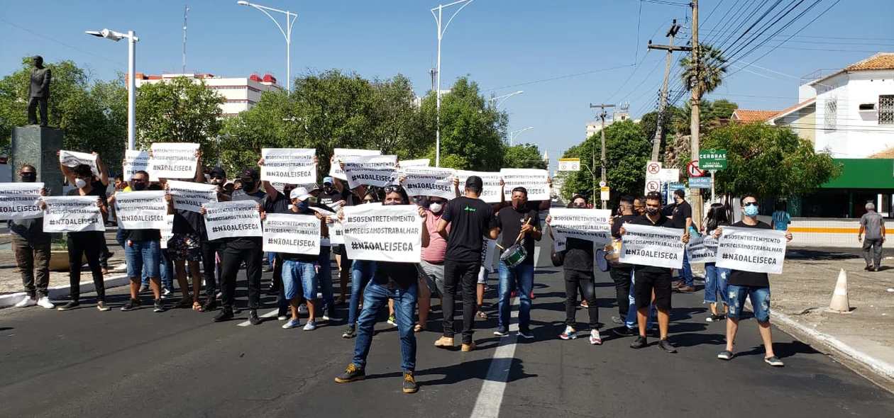 Manifestação na Avenida Frei Serafim