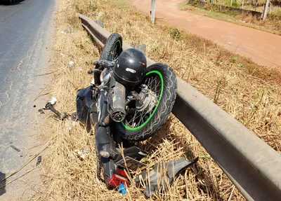 Motocicleta ficou destruída