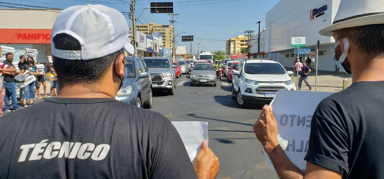 Setor de eventos realiza manifestação