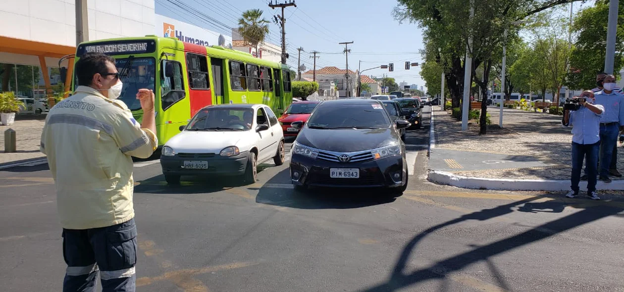 Strans foi acionada para controlar o trânsito