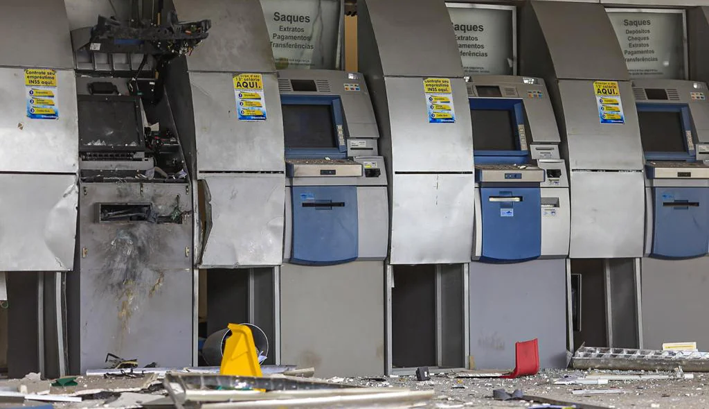 Restante dos caixas não foram atingidos pela explosão