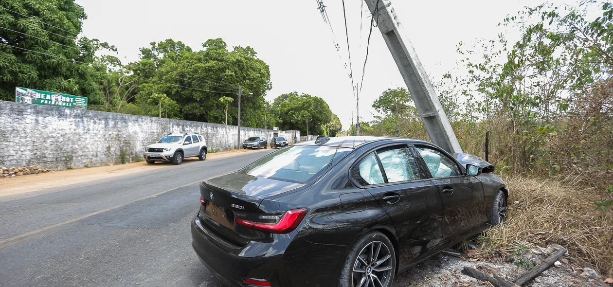 O acidente aconteceu no início da manhã deste sábado