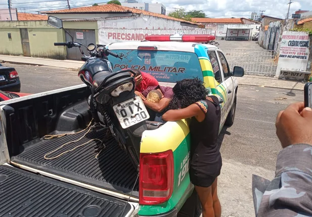 Os dois foram encaminhados para a Central de Flagrantes