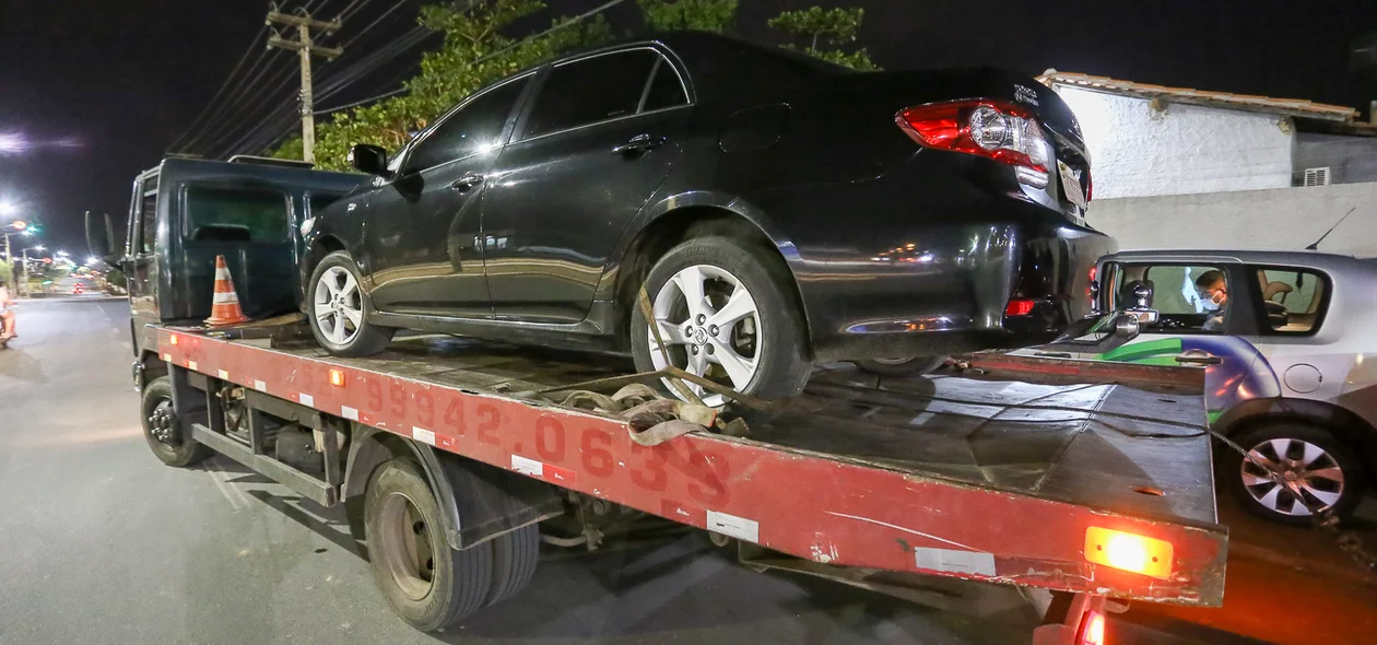 Corolla apreendido na operação