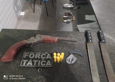 Objetos encontrados com o suspeito