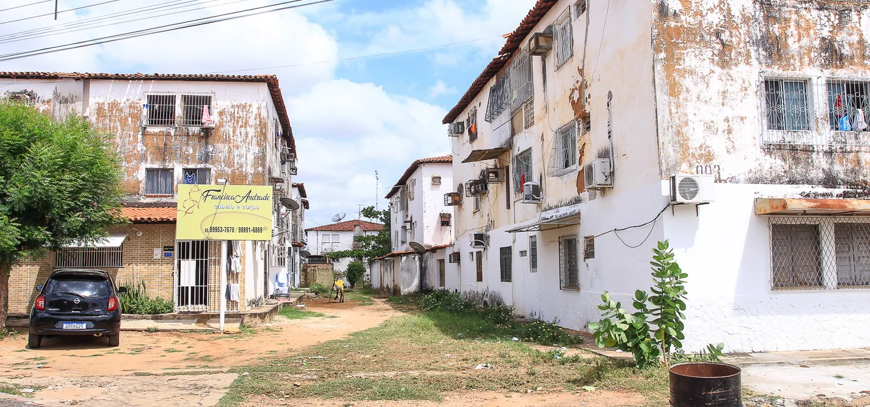 Moradores reclamam de falta de calçamento prometido pela prefeitura 