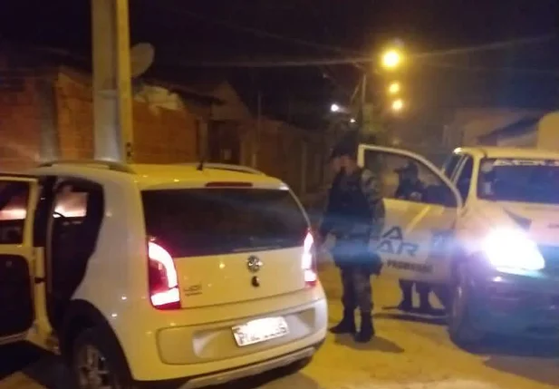 Carro recuperado pela Força Tática 