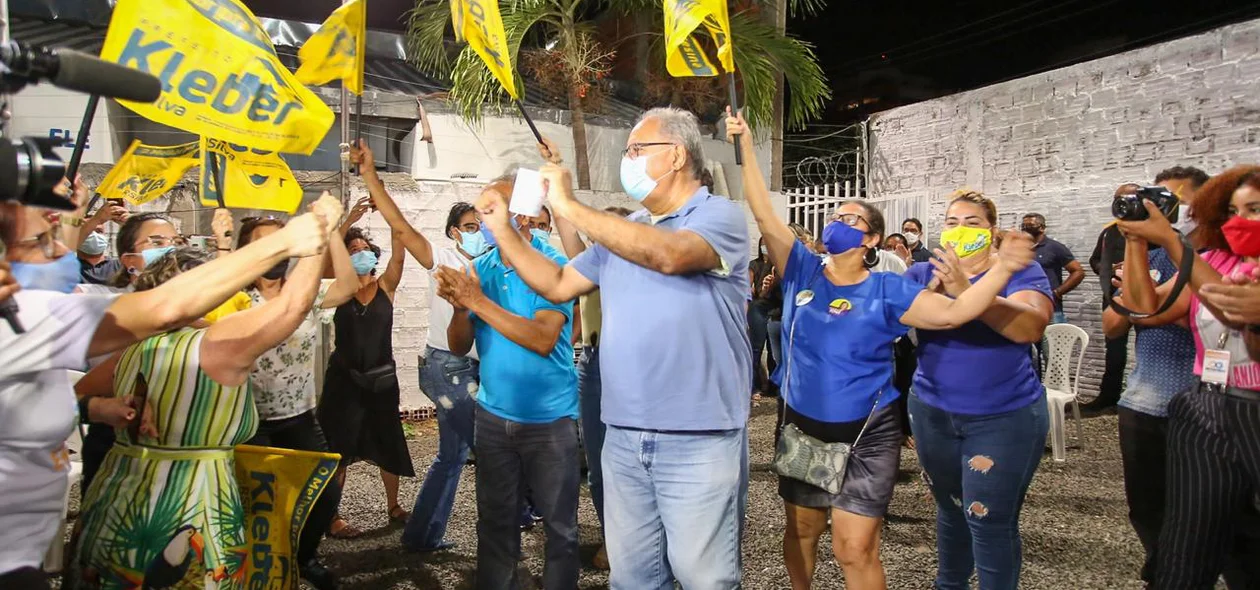 Kleber comemorando 