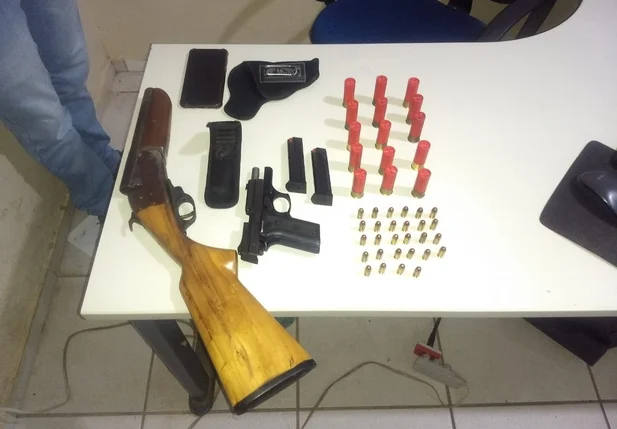Objetos encontrados pela PM