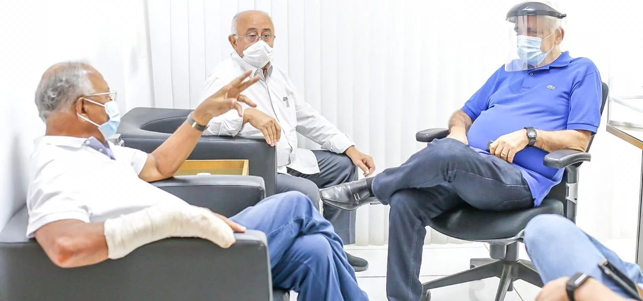 Júlio César decide apoiar Dr. Pessoa em Teresina
