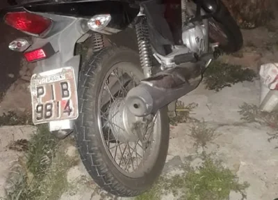 Motocicleta recuperada pela PM