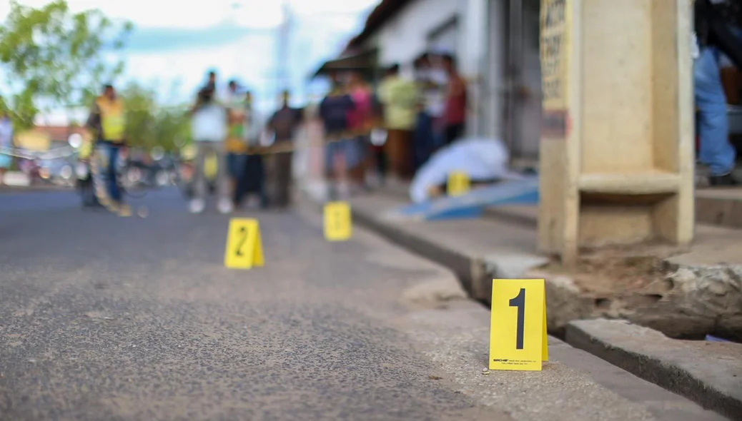 O crime aconteceu por volta das 13h