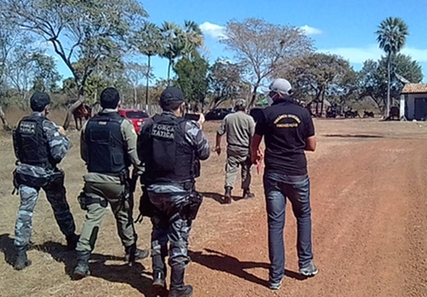Polícia Militar isola local do crime e aciona a perícia criminal