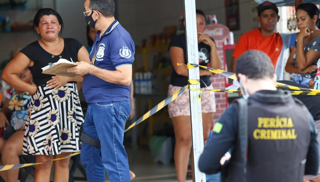 Populares assustados com o crime