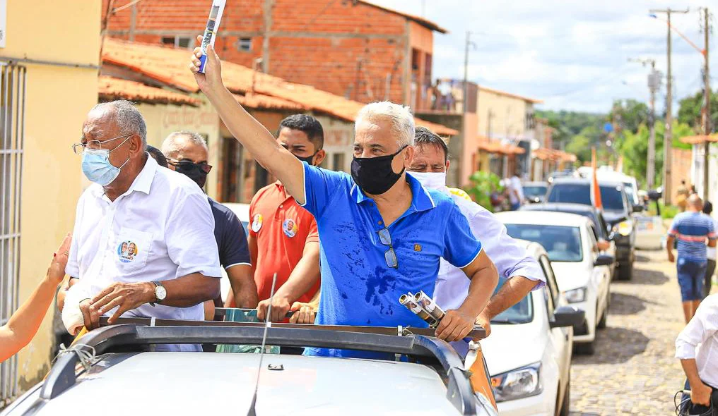 Robert Rios ao lado de Dr. Pessoa 