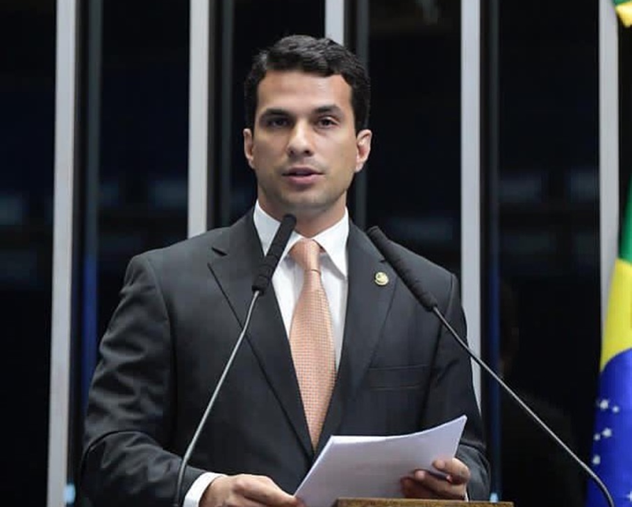 Senador Irajá acusado de estupro quer fazer exame de corpo de delito - GP1