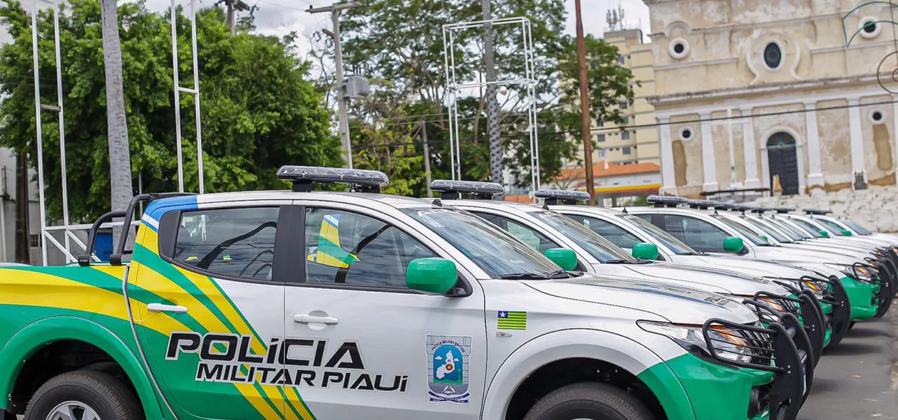 Viaturas da Polícia Militar