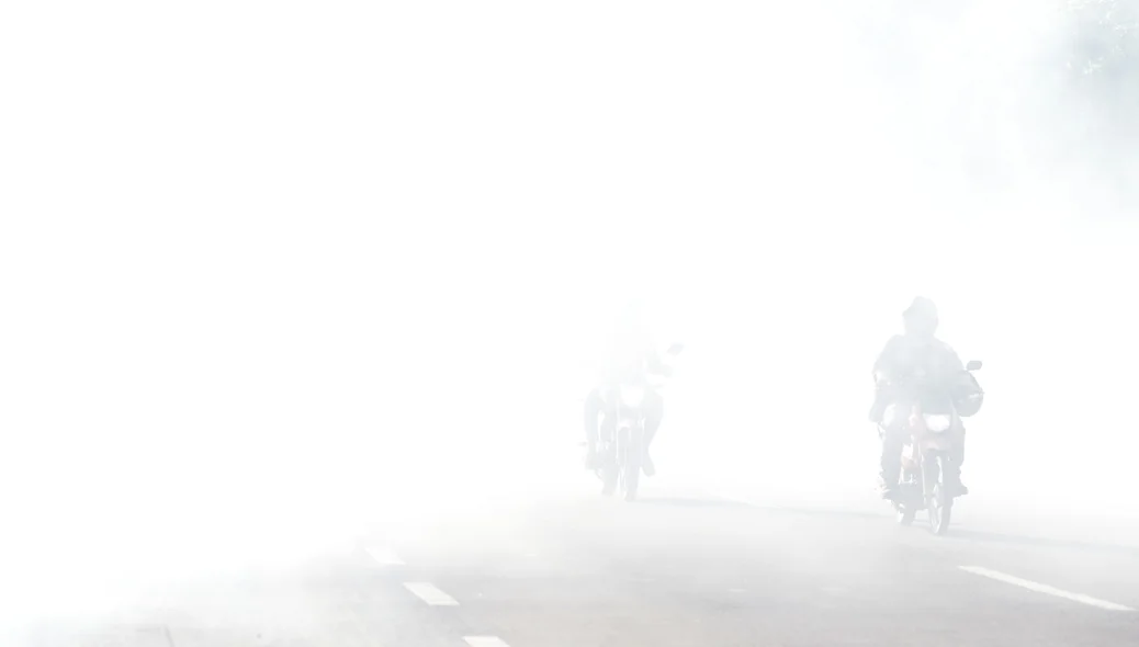 Muita fumaça na avenida