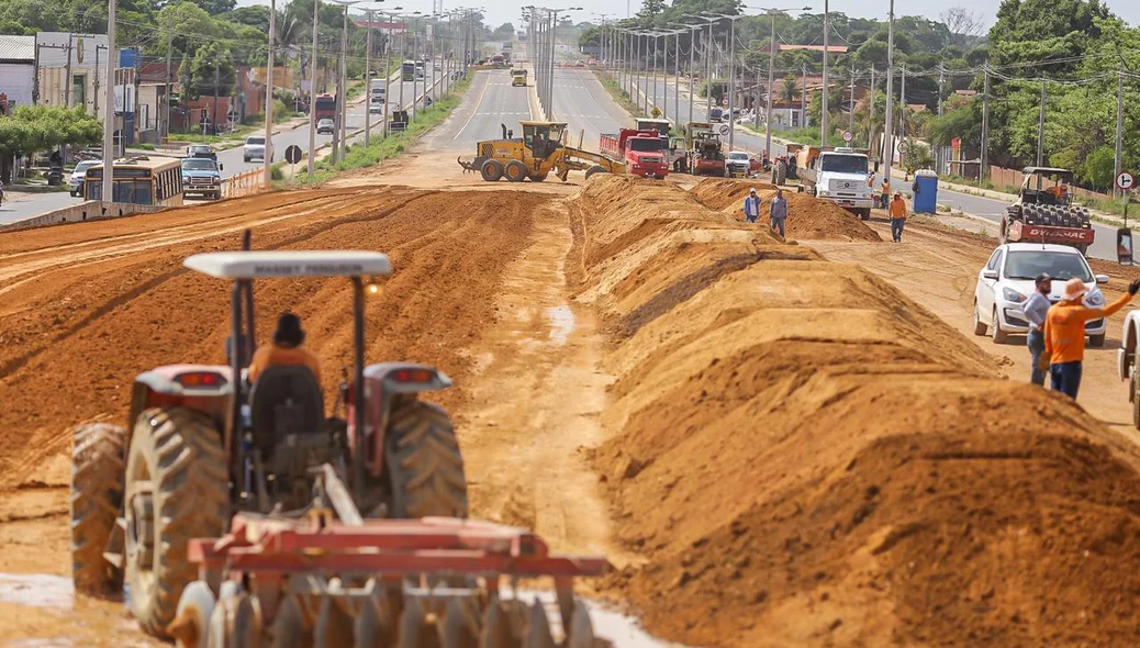 Acesso a um dos viadutos da BR 316 em construção