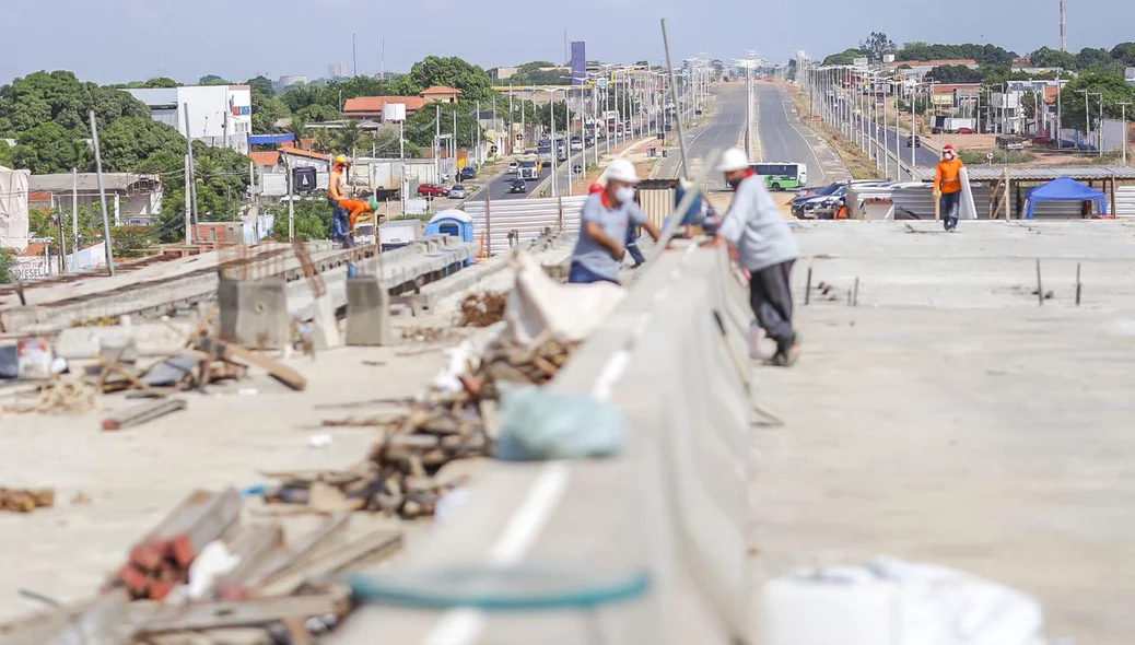 Acesso a um dos viadutos da BR 316 em construção