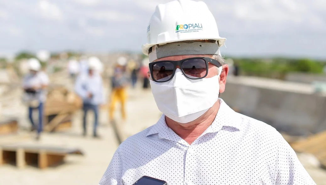 Merlong Solano acompanhou a visita à obra