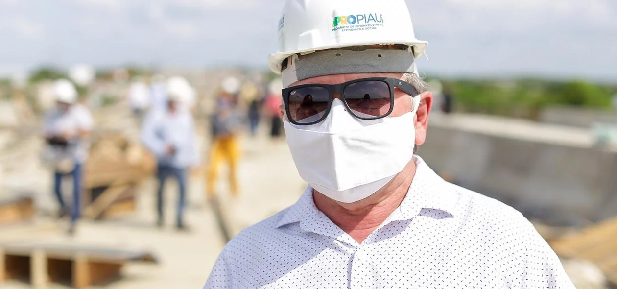 Merlong Solano acompanhou a visita à obra