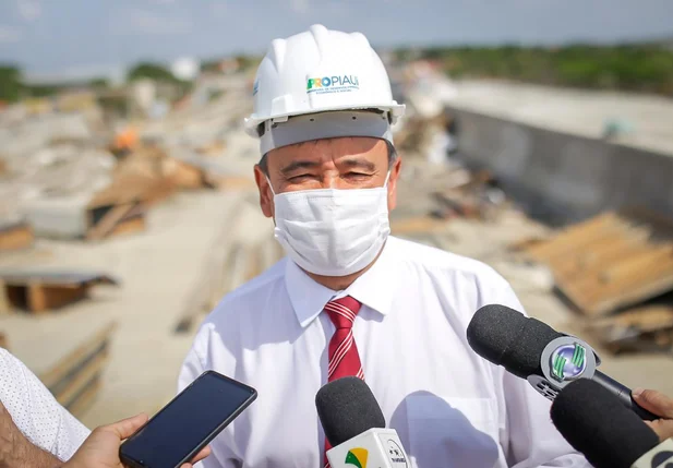 Wellington Dias recebeu a imprensa nas obras de duplicação da BR 316