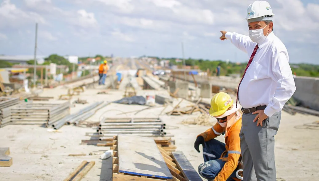 Wellington Dias visita obras de duplicação da BR 316