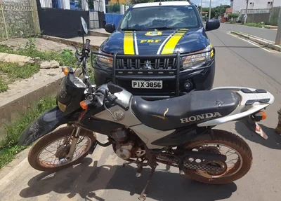 Motocicleta apreendida pela PRF