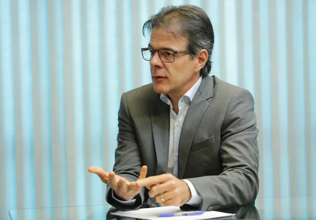 O diretor superintendente Mário Lacerda